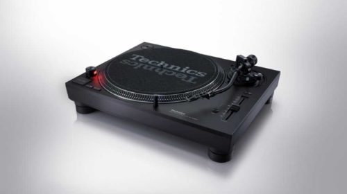 Legendární gramofon Technics SL-1210MK7