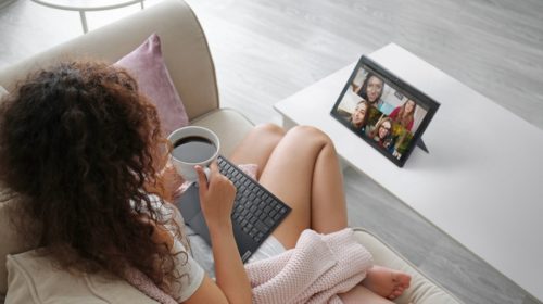 IdeaPad Detachable Keyboard_Lifestyle_shot