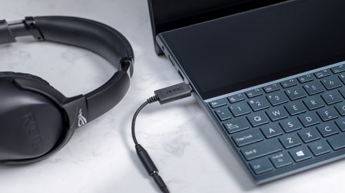 AI Noise-Canceling Mic Adapter Scenario _01